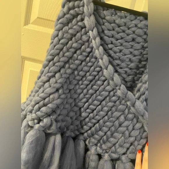 Anthropologie Chunky Cable-Knit Scarf Wrap - Picture 7 of 13